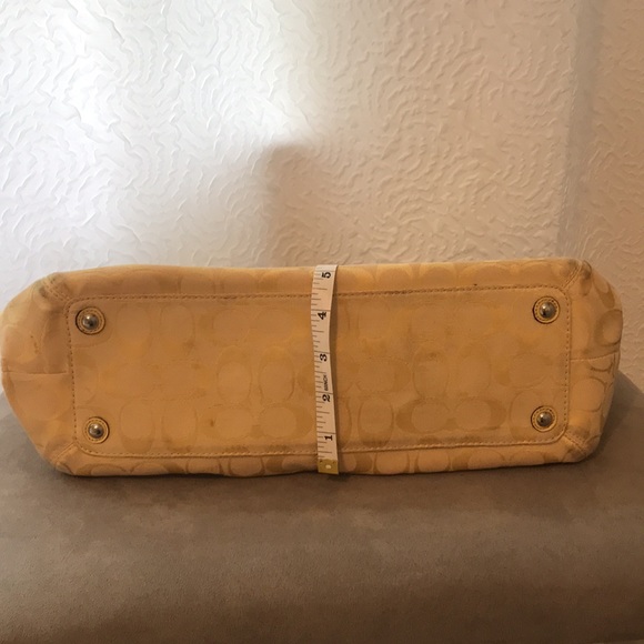 Coach Signature Yellow Handbag - Picture 13 of 16